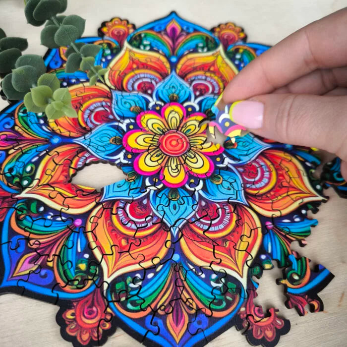 Milwood medinė dėlionė - Mandala with orange swirls (100 detalių)