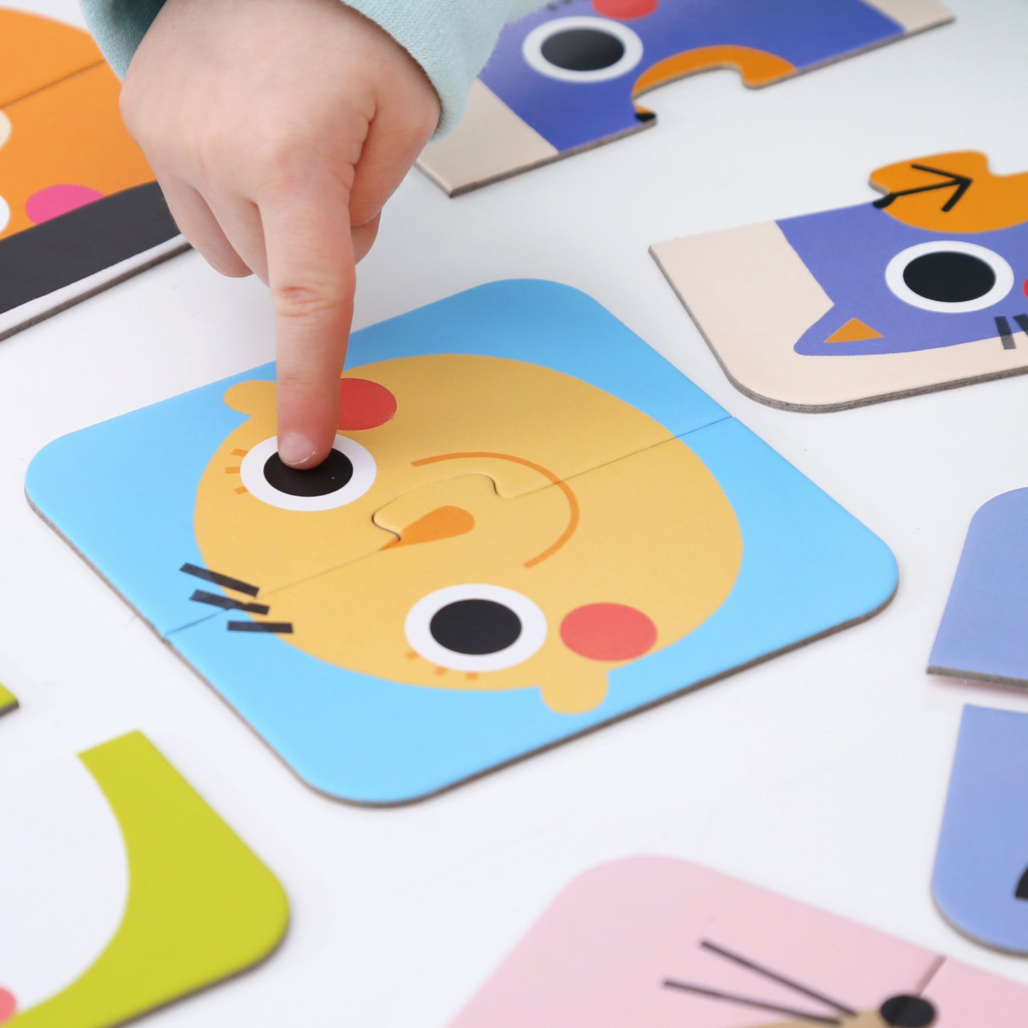 On-the-Go Puzzle Halves Faces