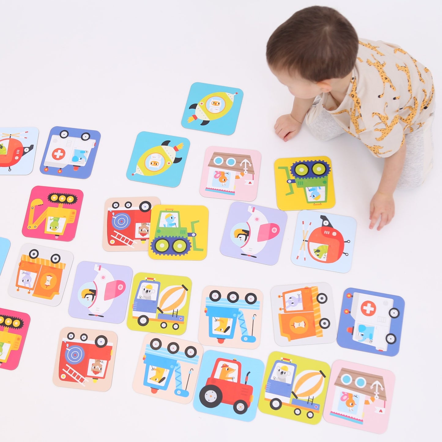 Atminties žaidimas Suuuper Size Memory Game Vehicles - Banana Panda